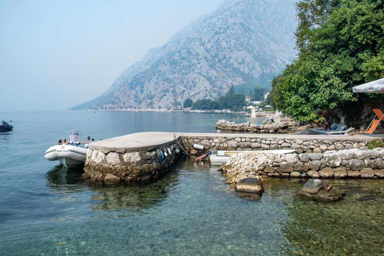 Apartmani Peko Kotor Exteriör bild
