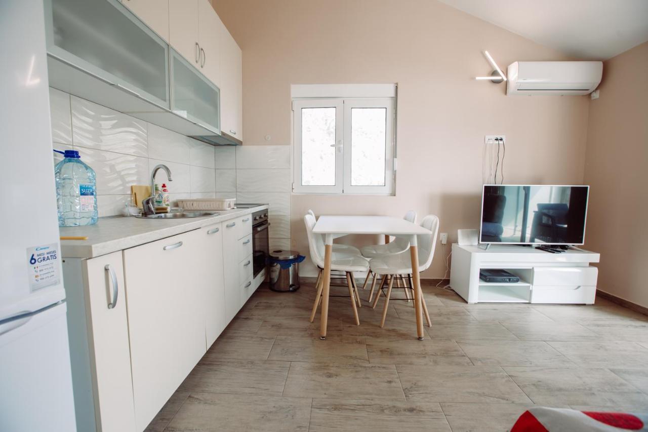 Apartmani Peko Kotor Exteriör bild